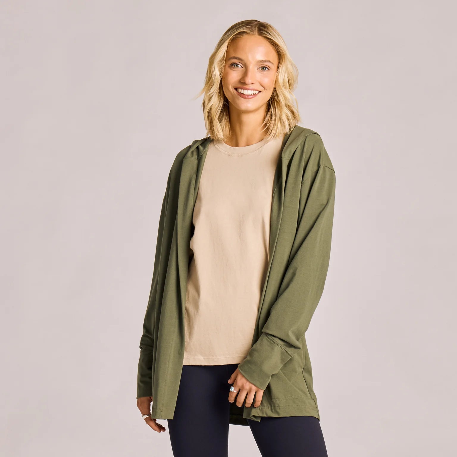 WOMEN'S SOLID CRUSHER-FLEX OPEN CARDIGAN - DARK MOSS GREEN