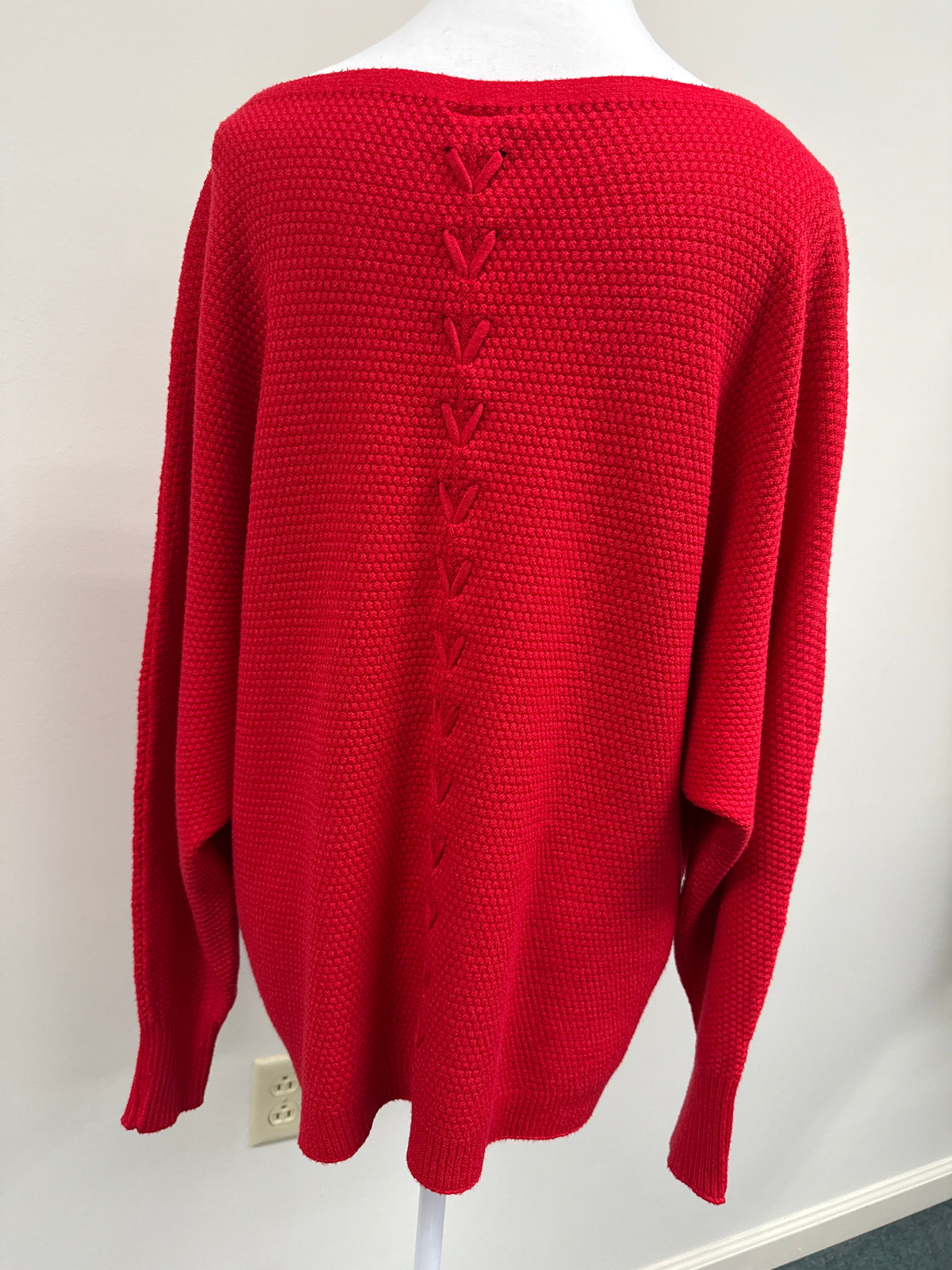 RED SWEATER PULLOVER