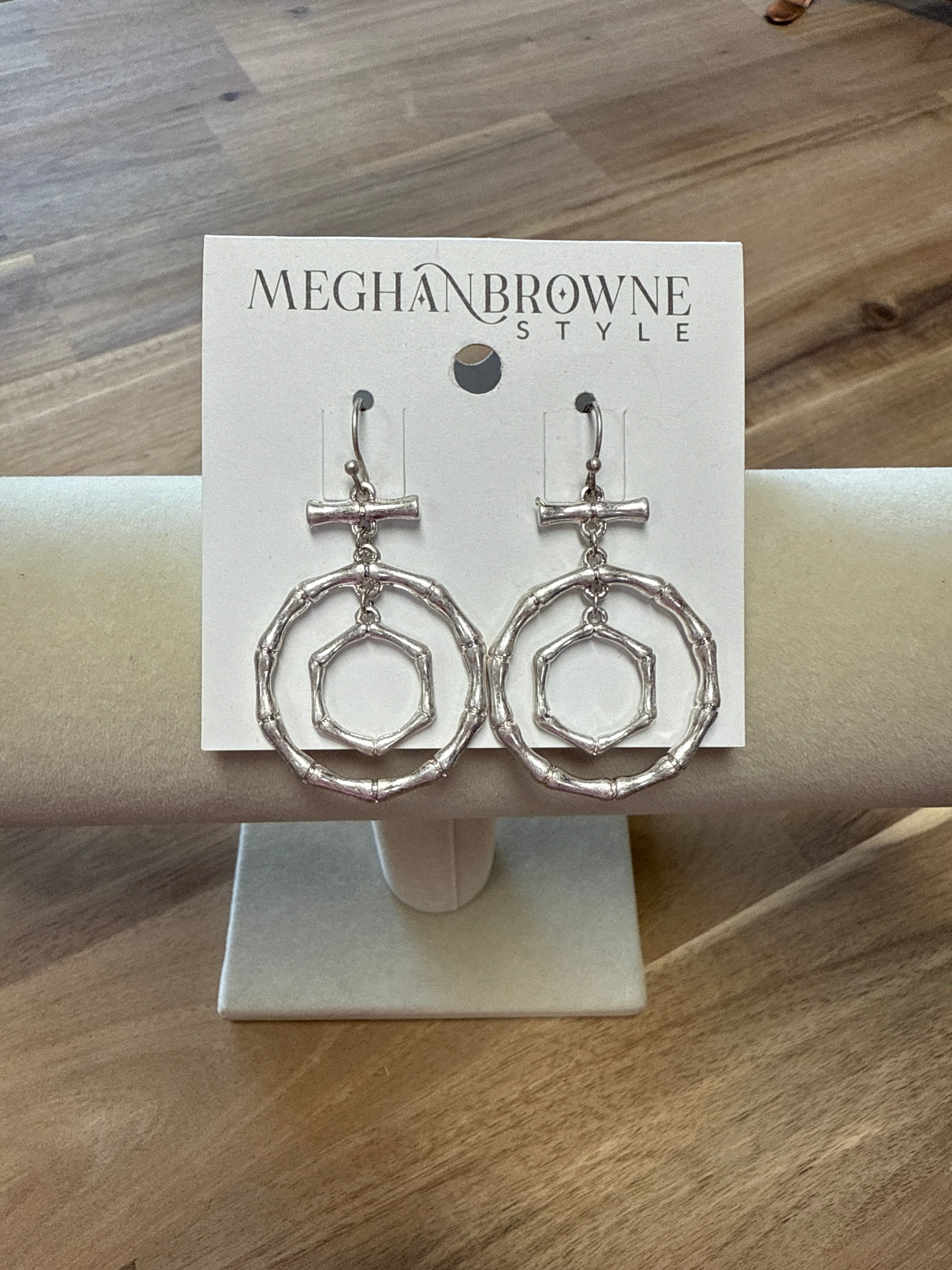 MEGHAN BROWNE RAIN SILVER EARRING