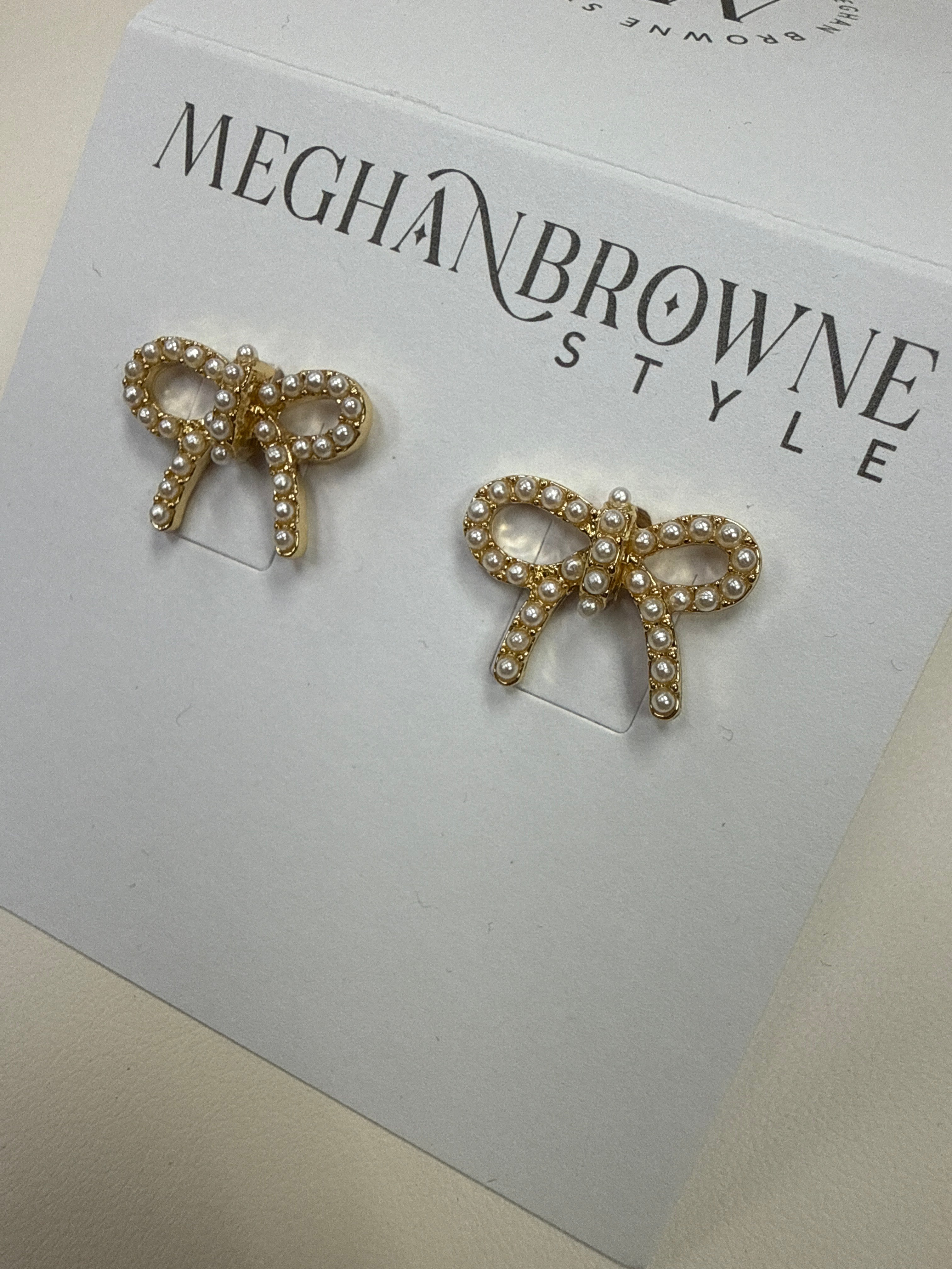 PEACH PEARL EARRINGS