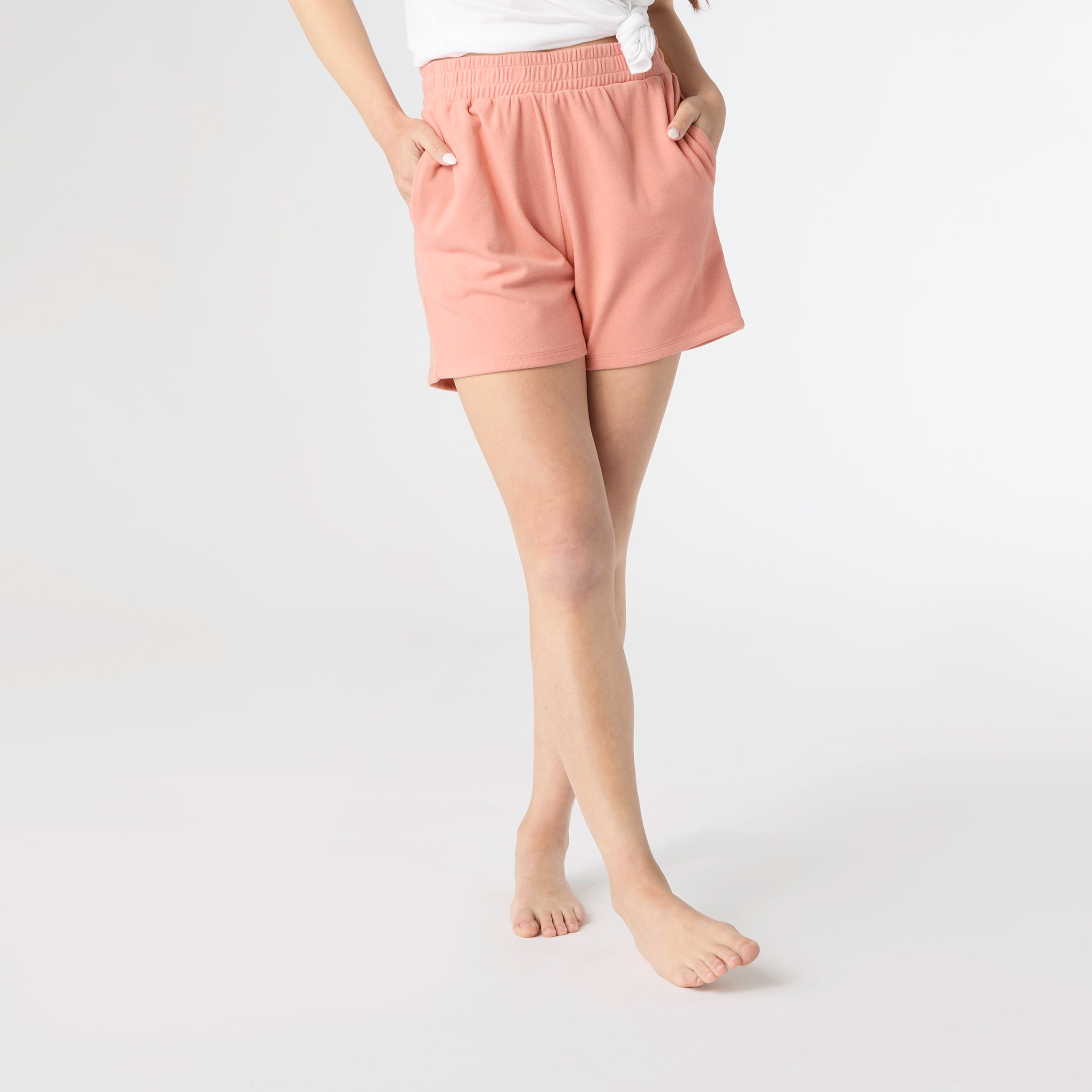 WEEKEND CORAL SHORTS