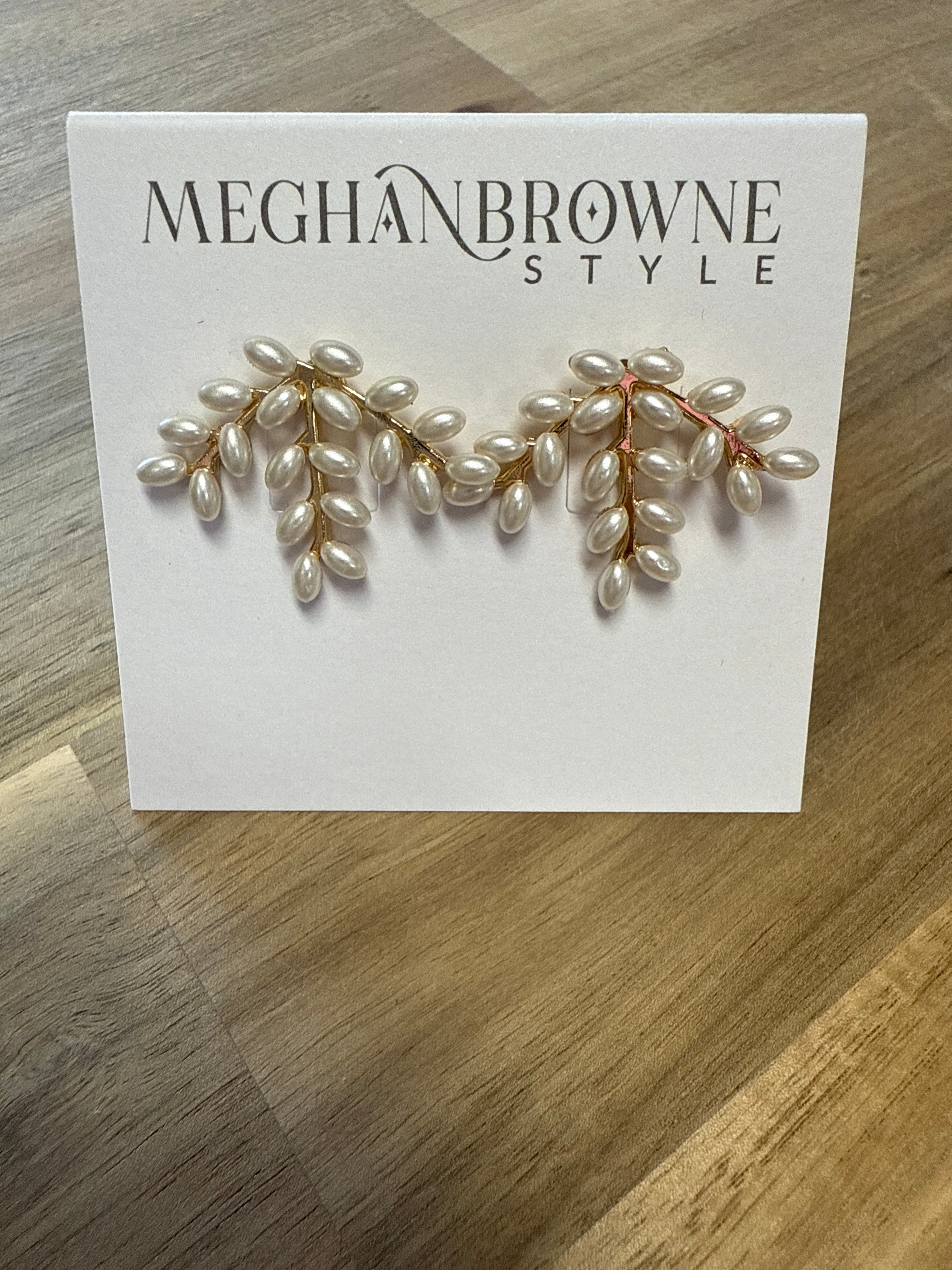 MB-Phar Gold Pearl  Earrings