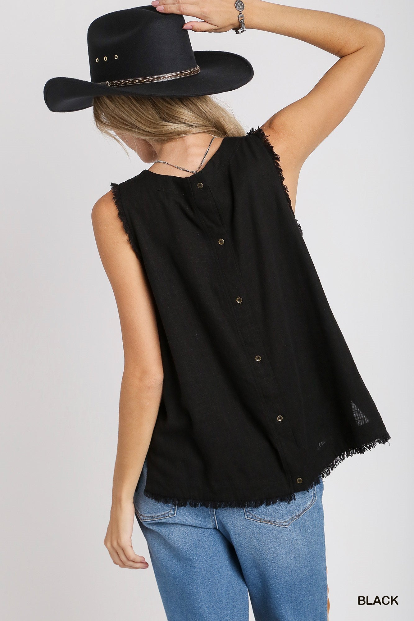 FRAY SLEEVELESS TOP