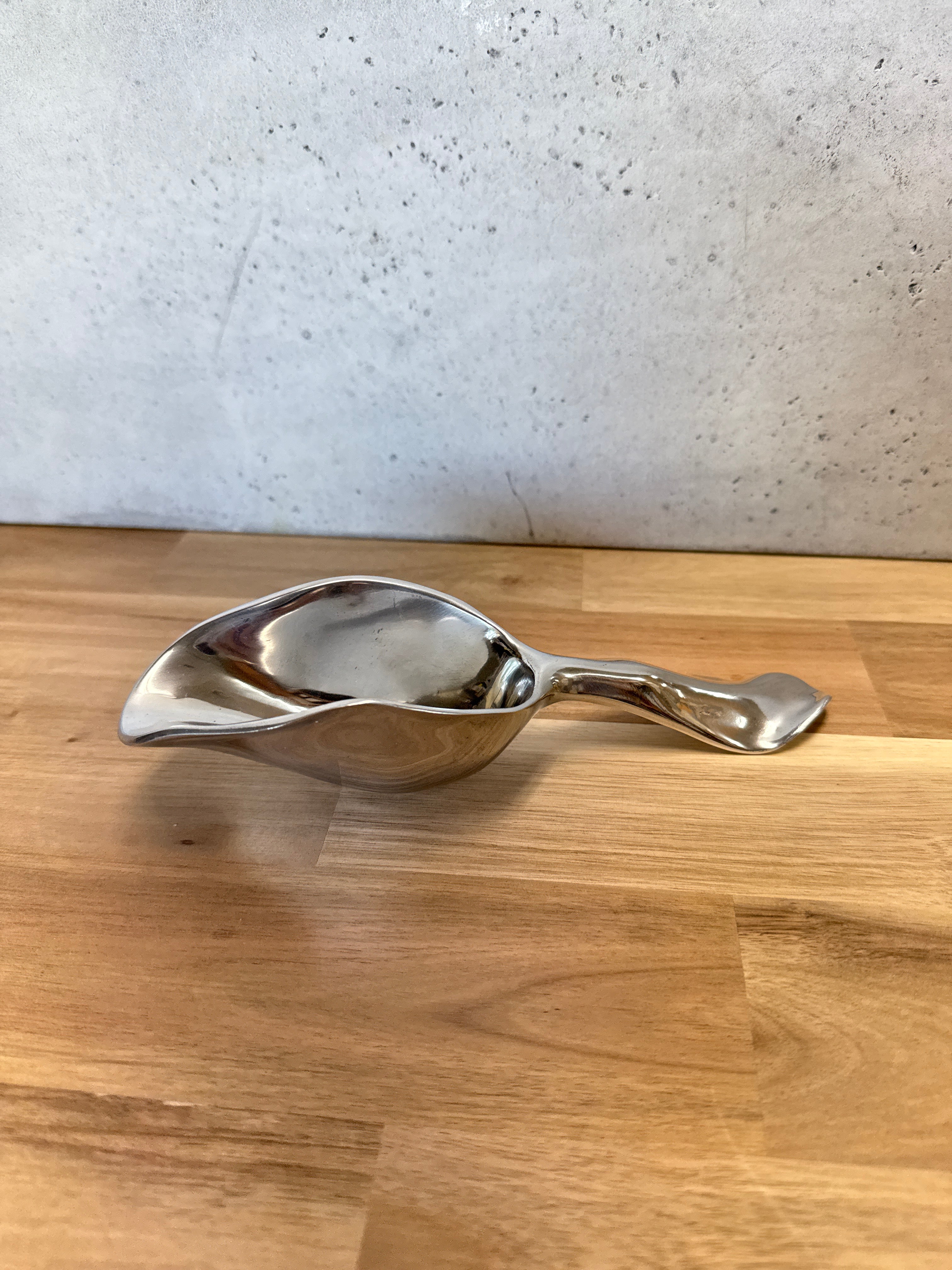 ARTHUR COURT ICE SCOOP CARMEL