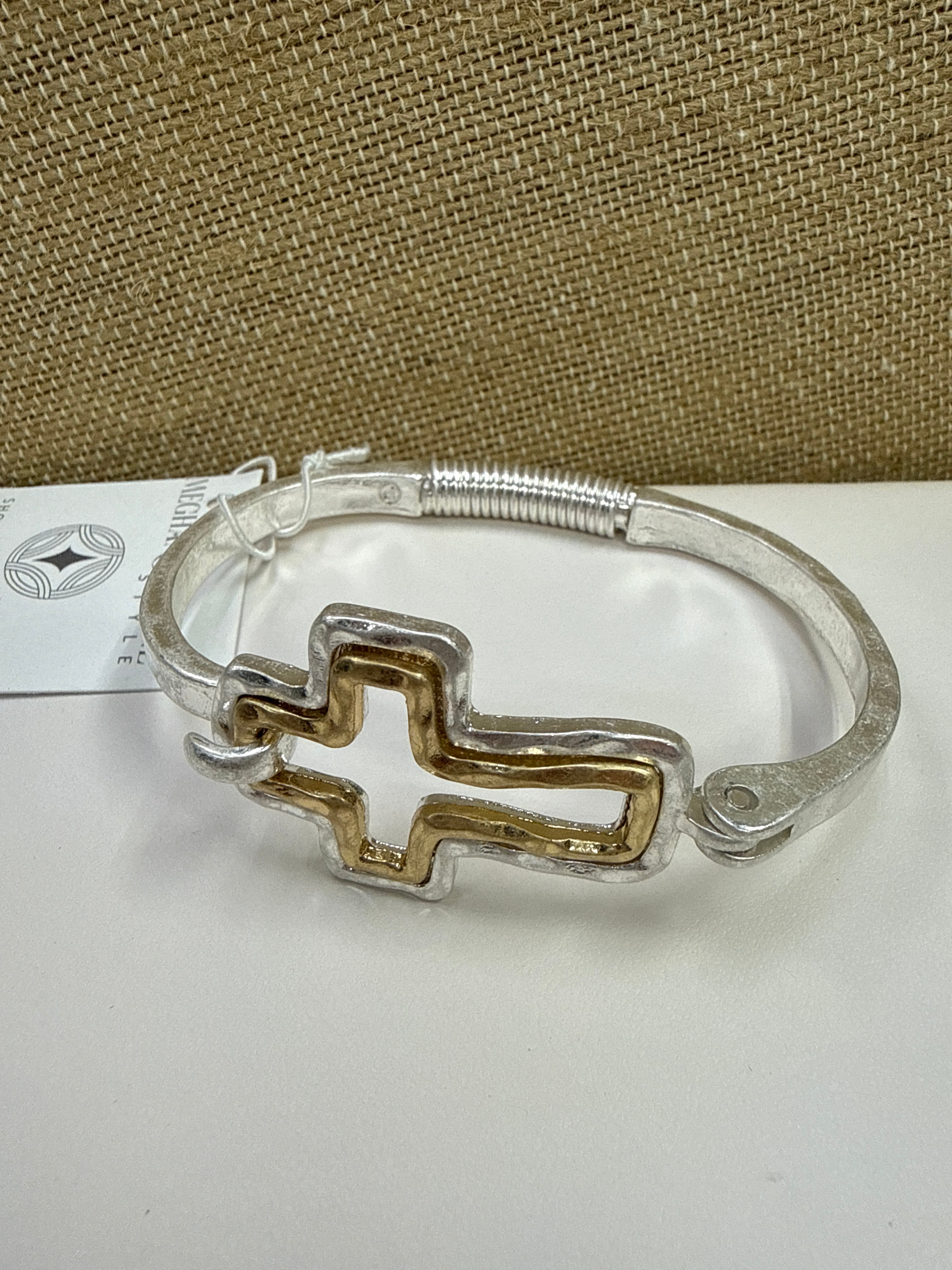 LUCY BRACELET