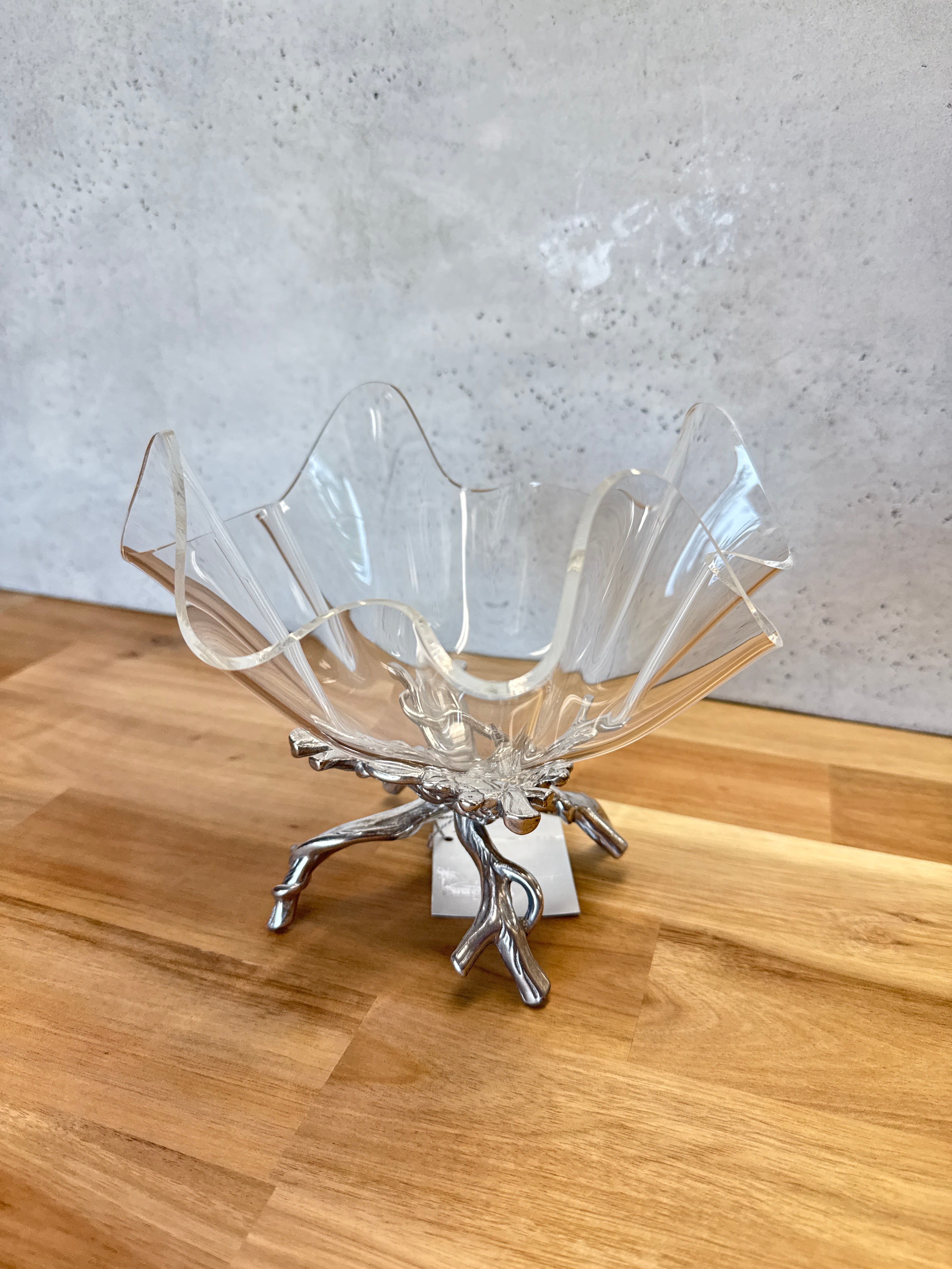 ARTHUR COURT GRAPEVINE STND W/7" ACRYL BOWL