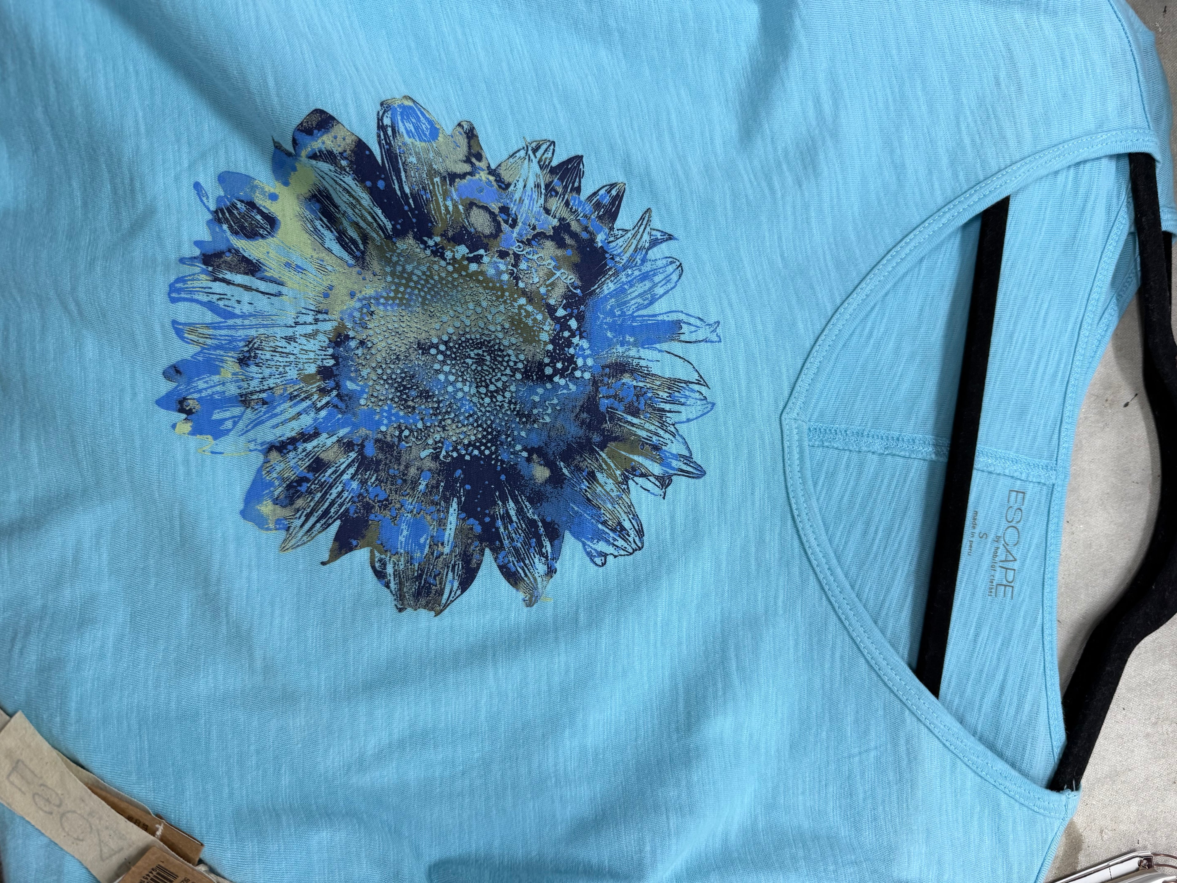 ESCAPE FLOWER V-NECK TUNIC SKY