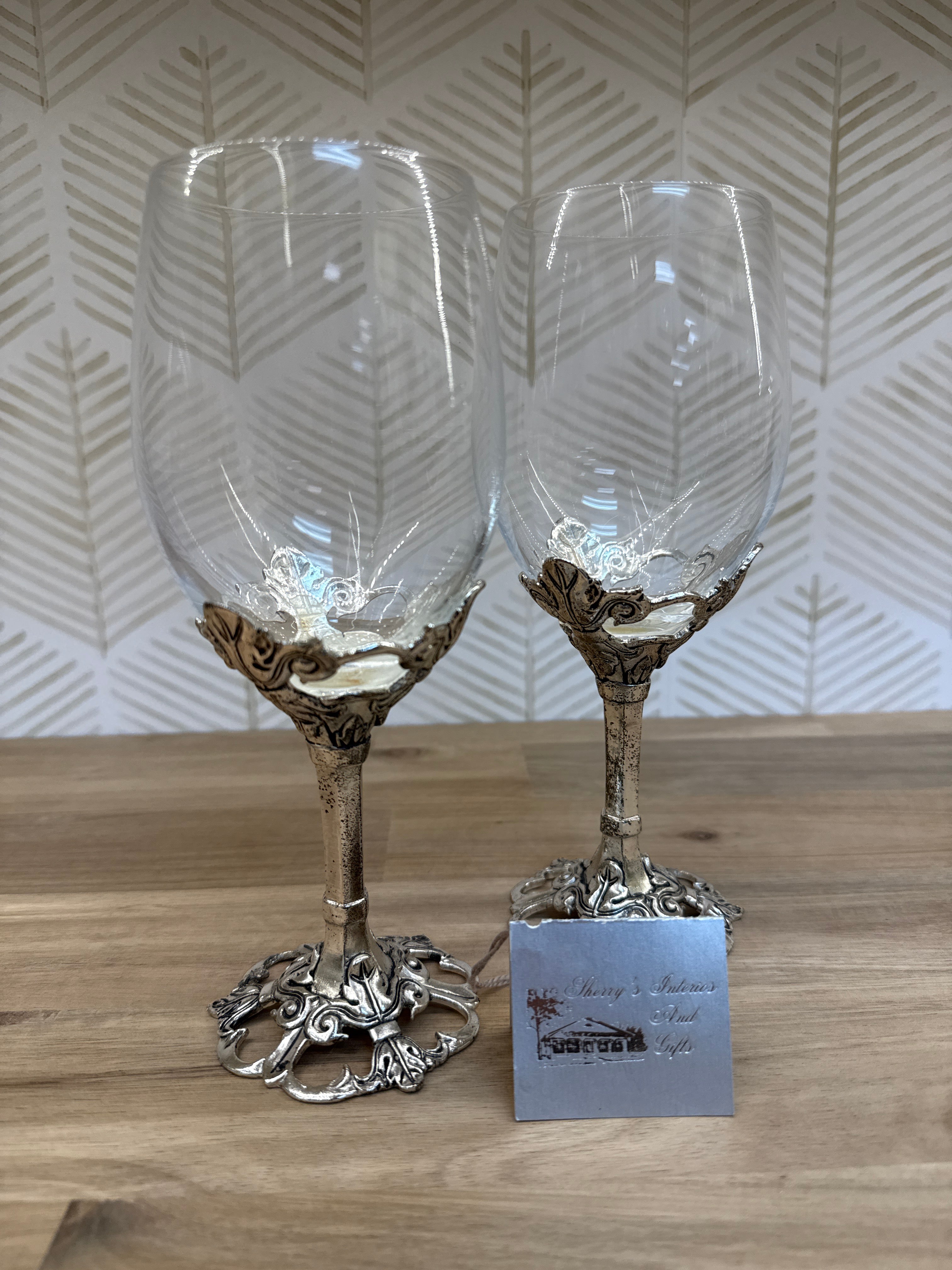 ARTHUR COURT FLEUR DE LIS WINE GLASS SET/2