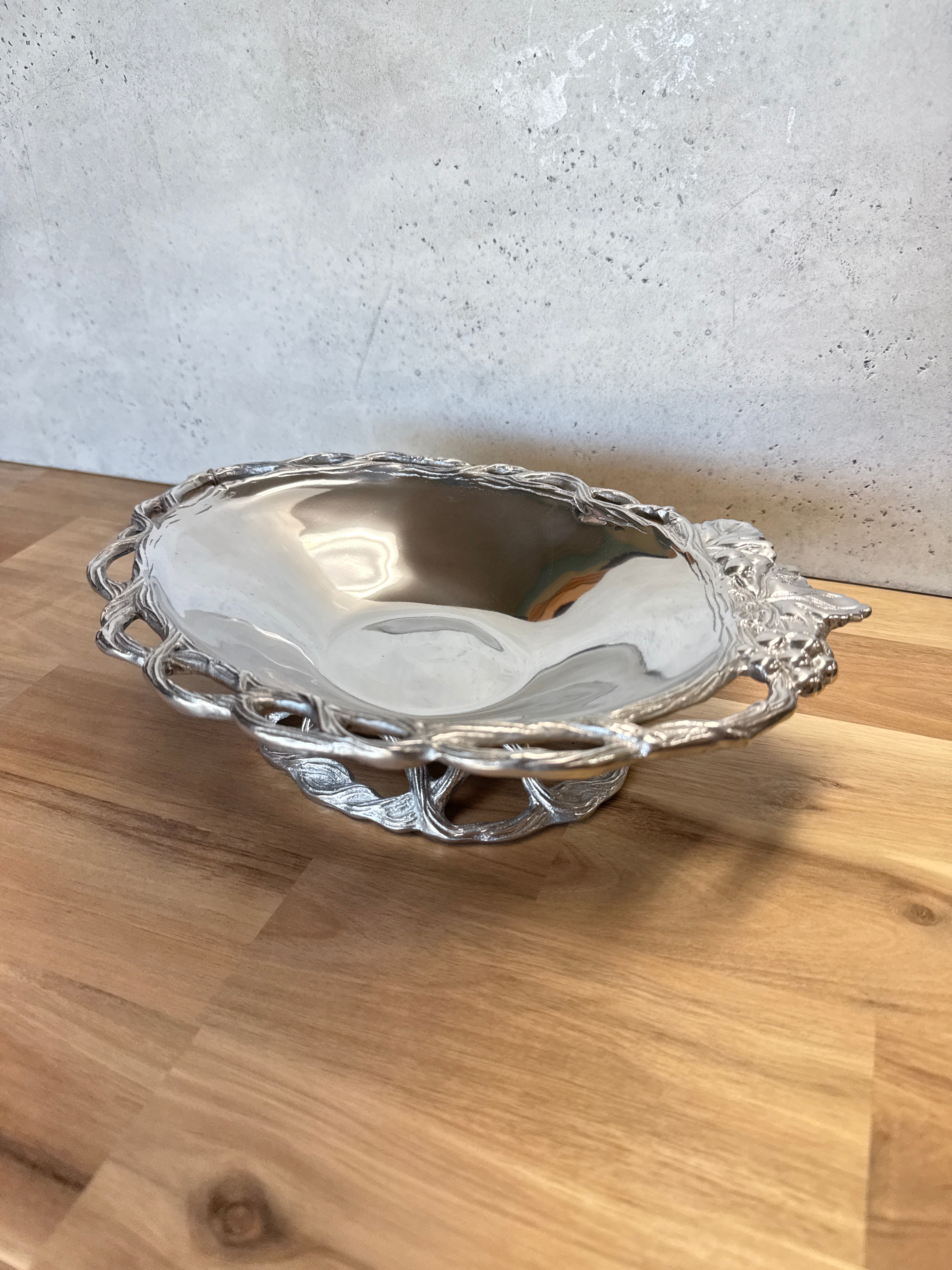ARTHUR COURT GRAPE OPEN VINE VEGETABLE DISH