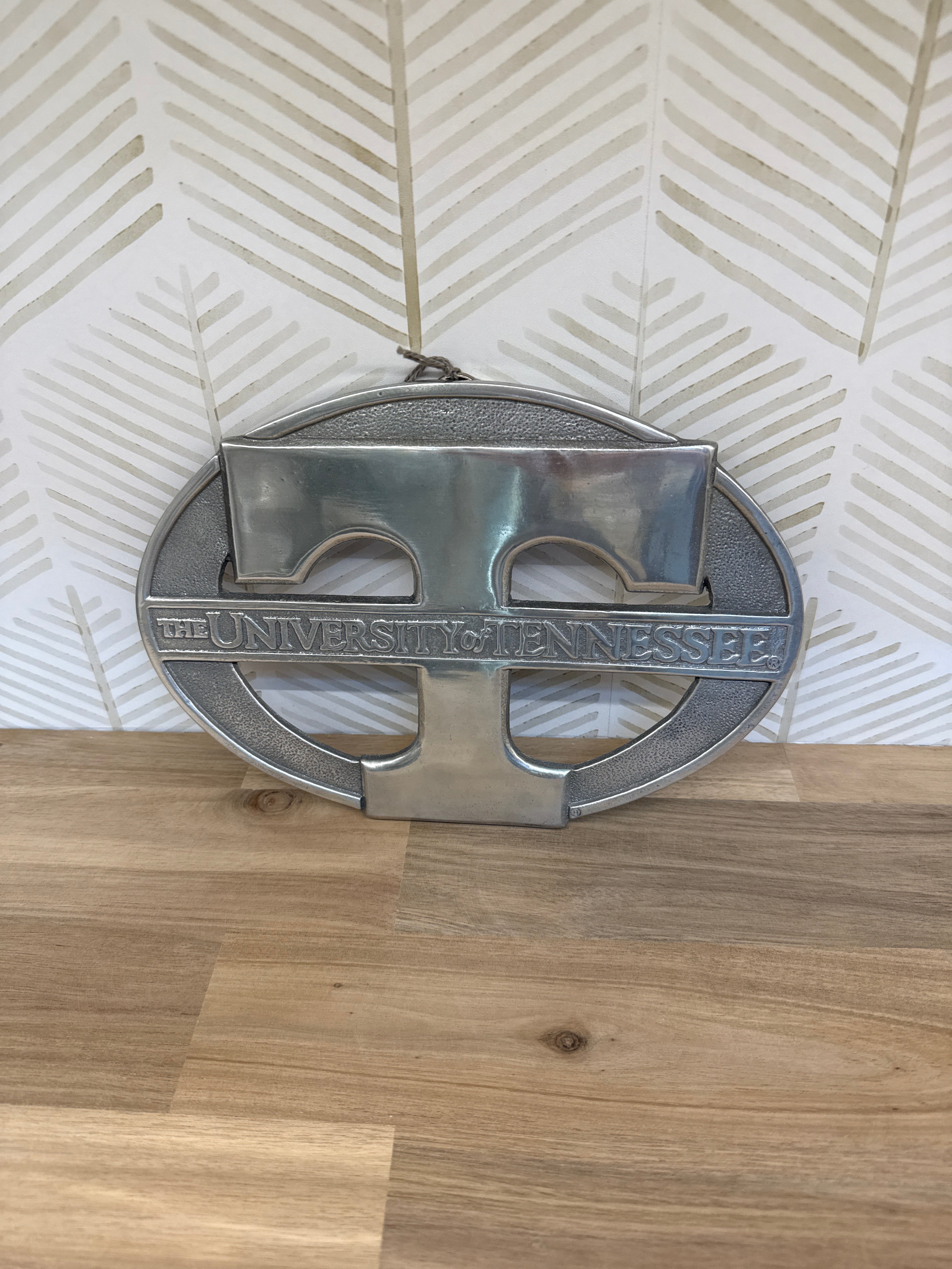 ARTHUR COURT U OF TENNESSEE TRIVET