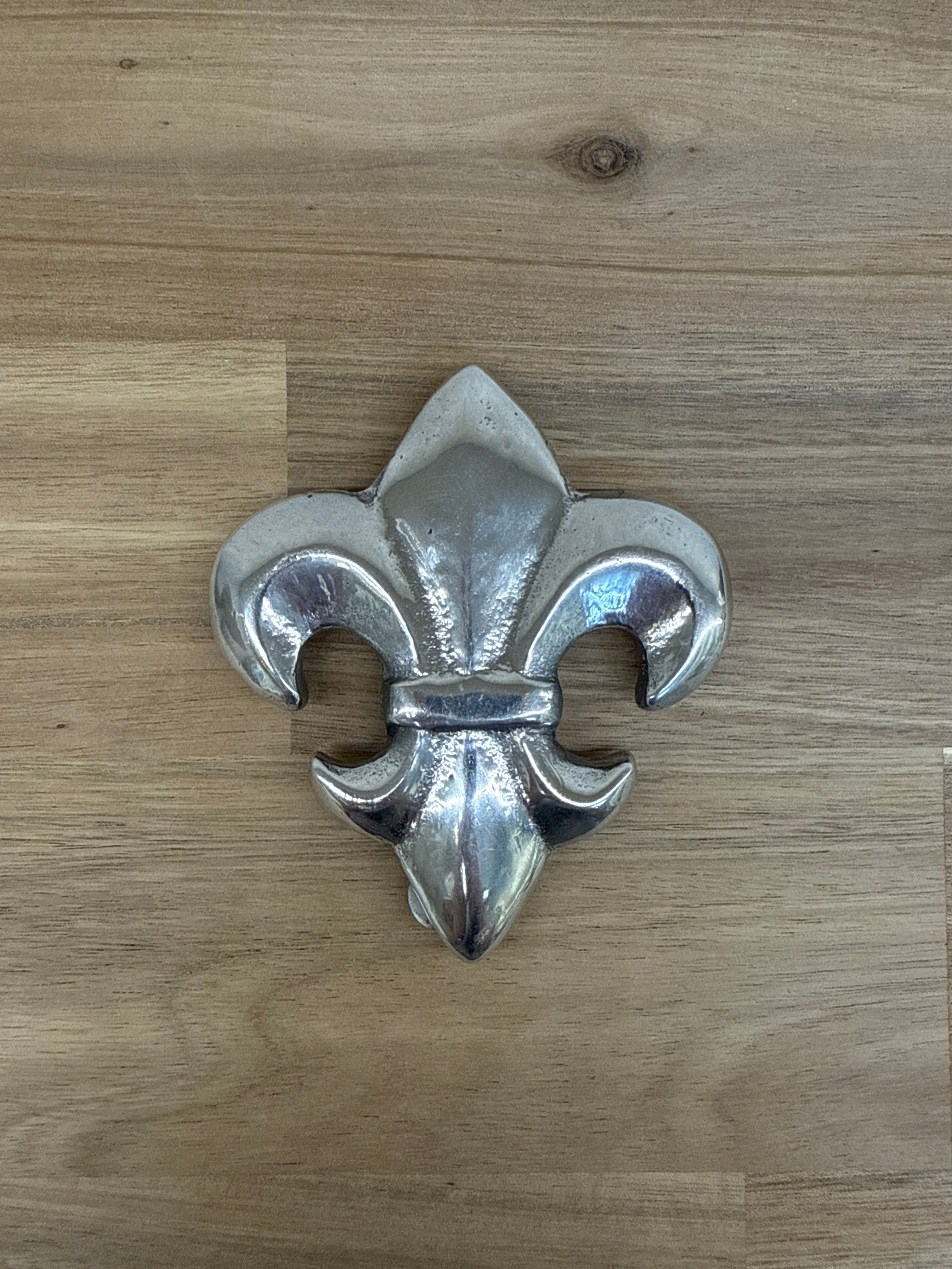 FRENCH LILY NAPKIN WEIGHT