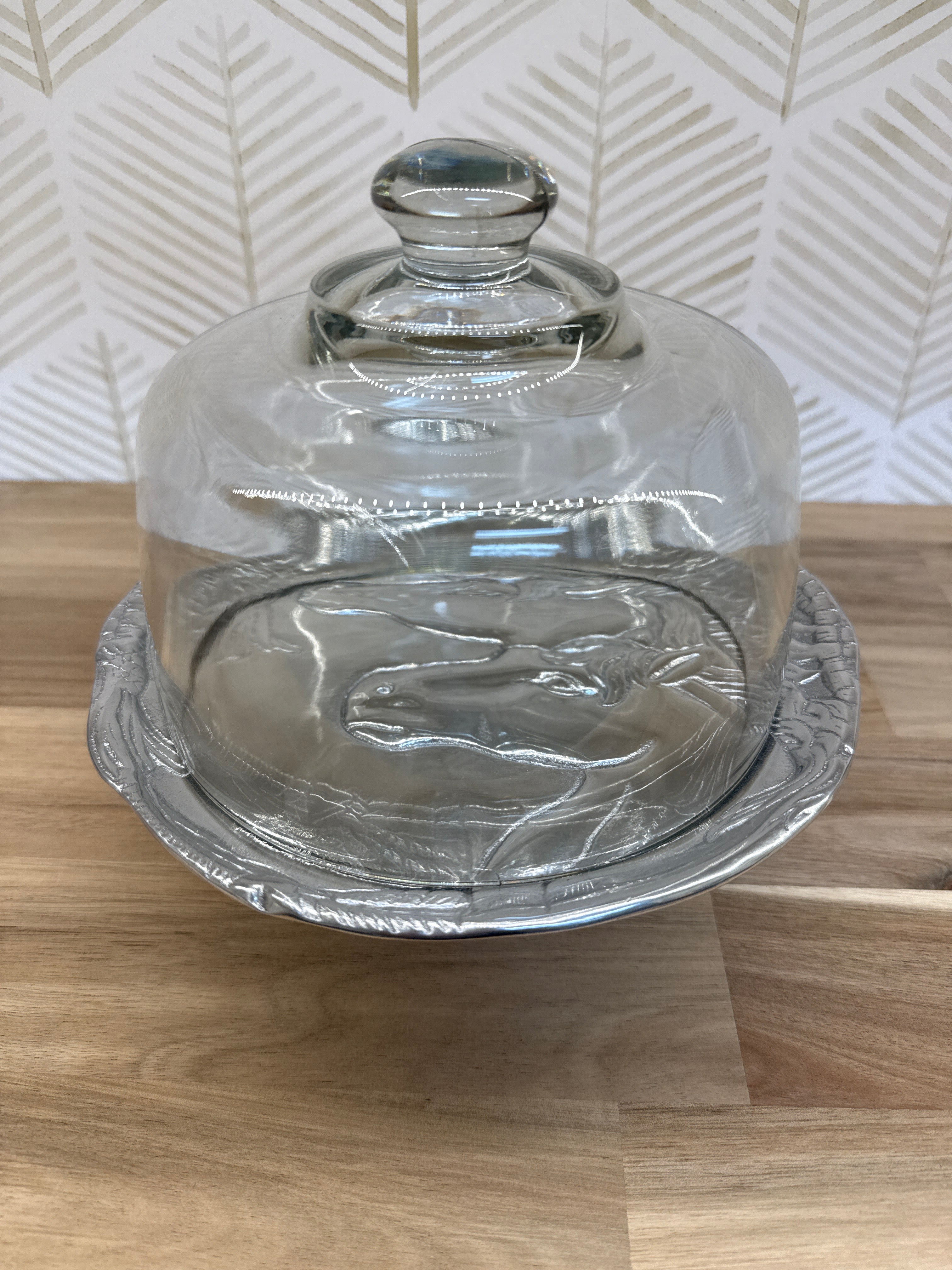 ARTHUR COURT HORSE FOOTED PLATE/GLASS DOME