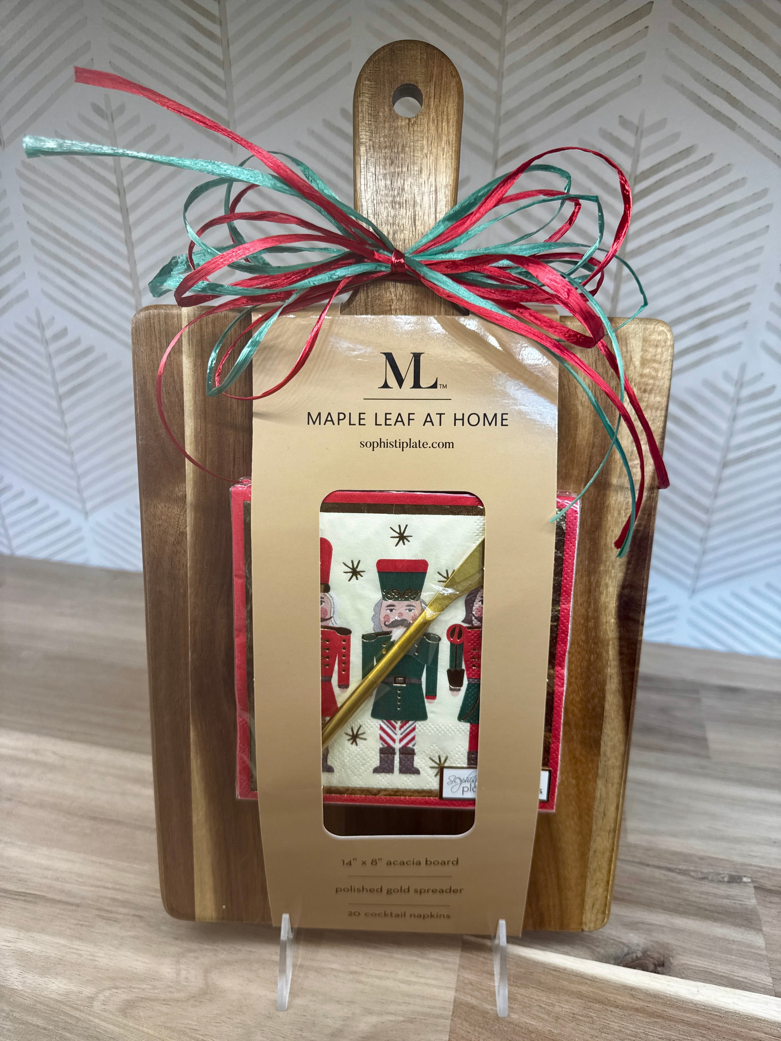 ACACIA BOARD W/ SPREADER AND NAPKIN (NUTCRACKER)