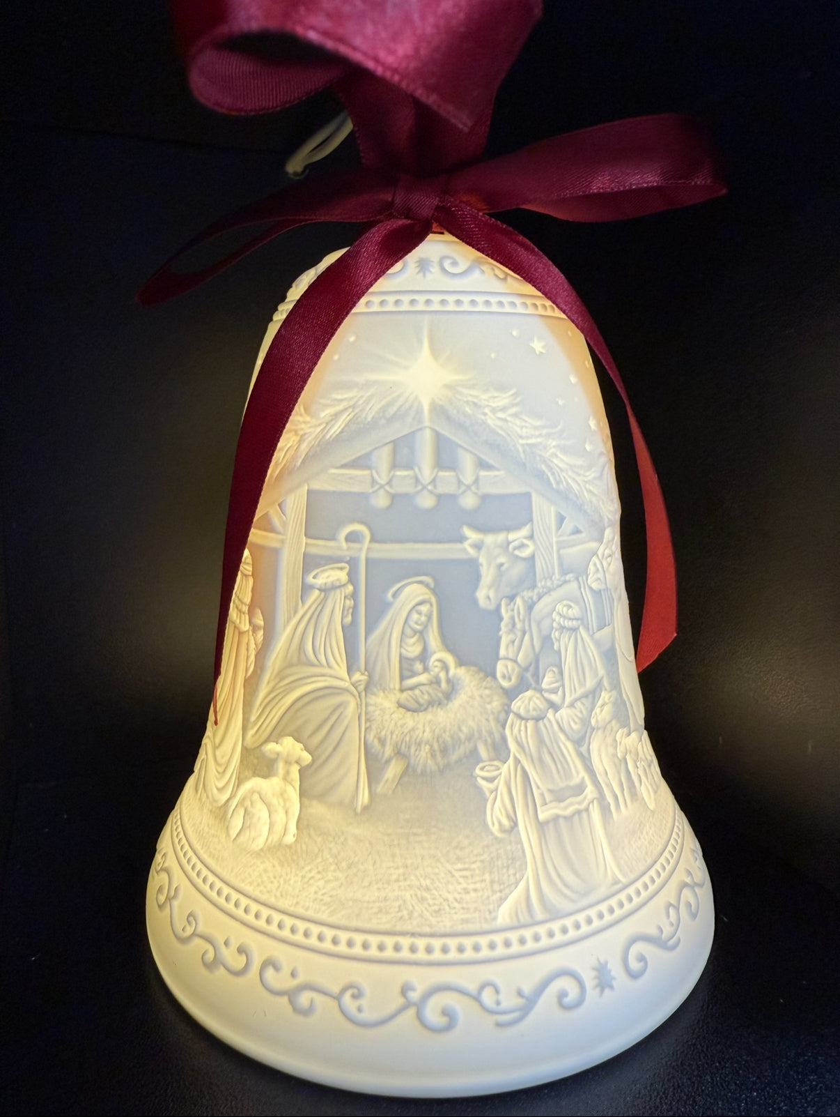 NATIVITY SCENE BELL ORNAMENT