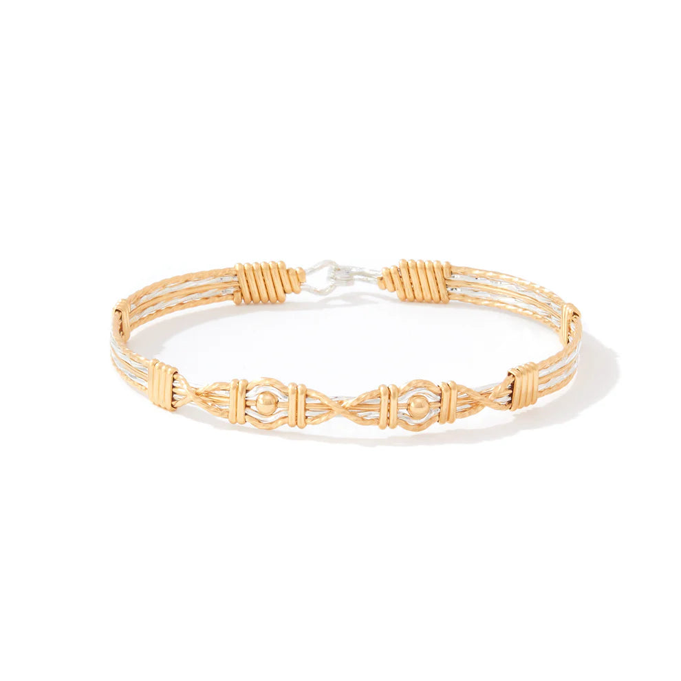 RONALDO DESIGNER JEWELRY HUGS AND KISSES BRACELET- SIZE:7.50