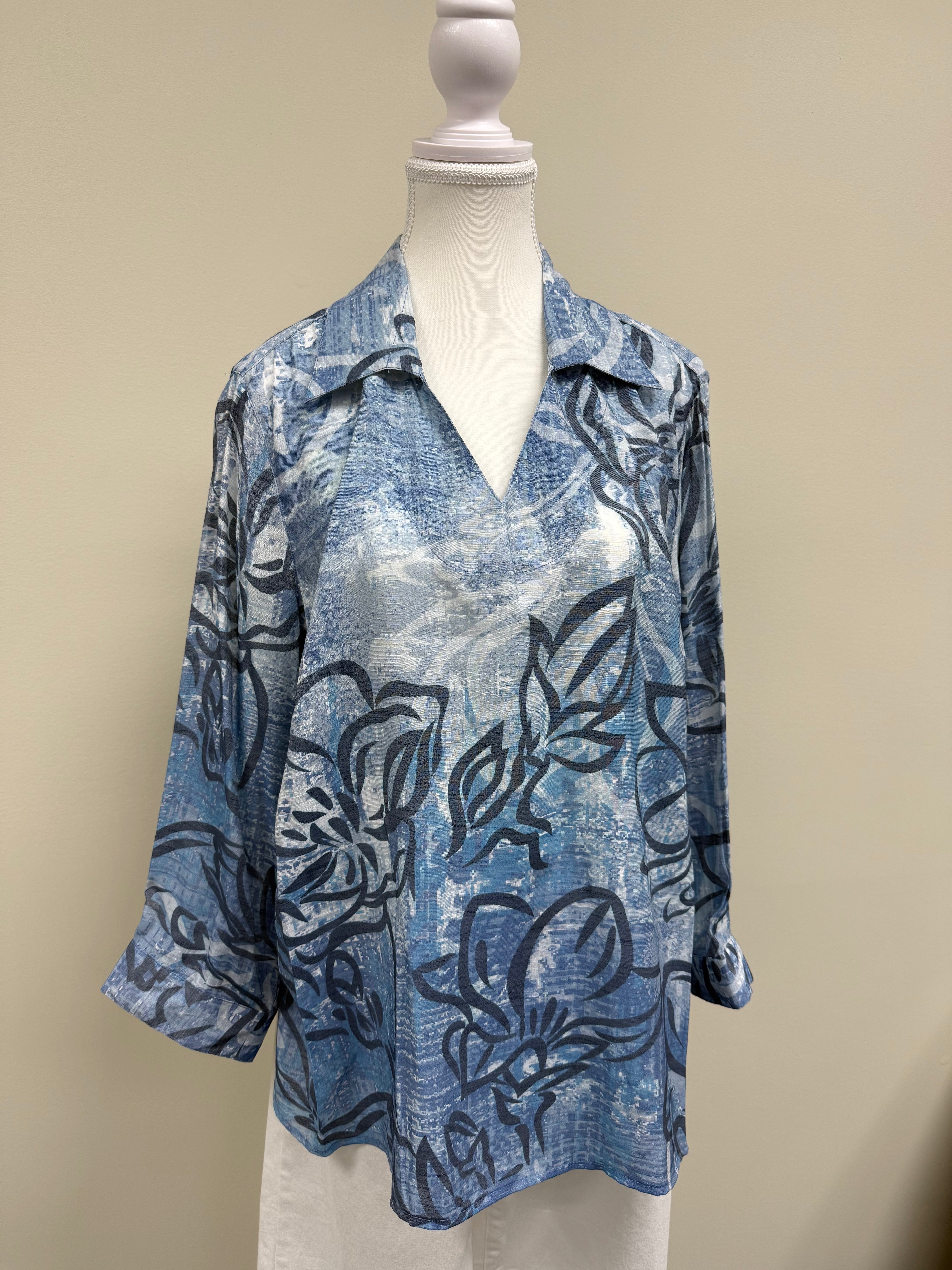 Blue Popover Tunic w/ 3/4 Sleeves