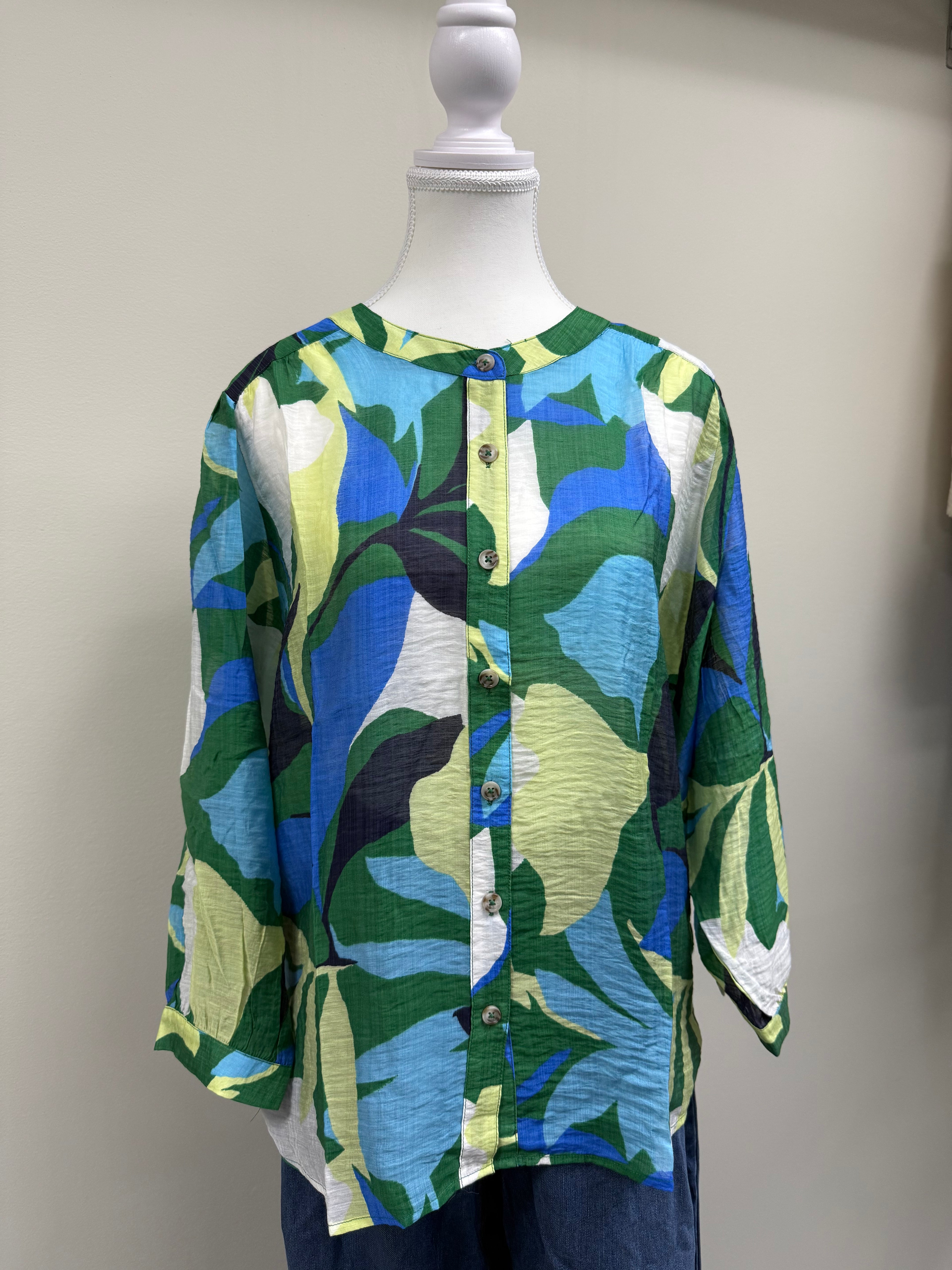 FIELD GREEN FLOWY DOLMAN SLEEVE BLOUSE