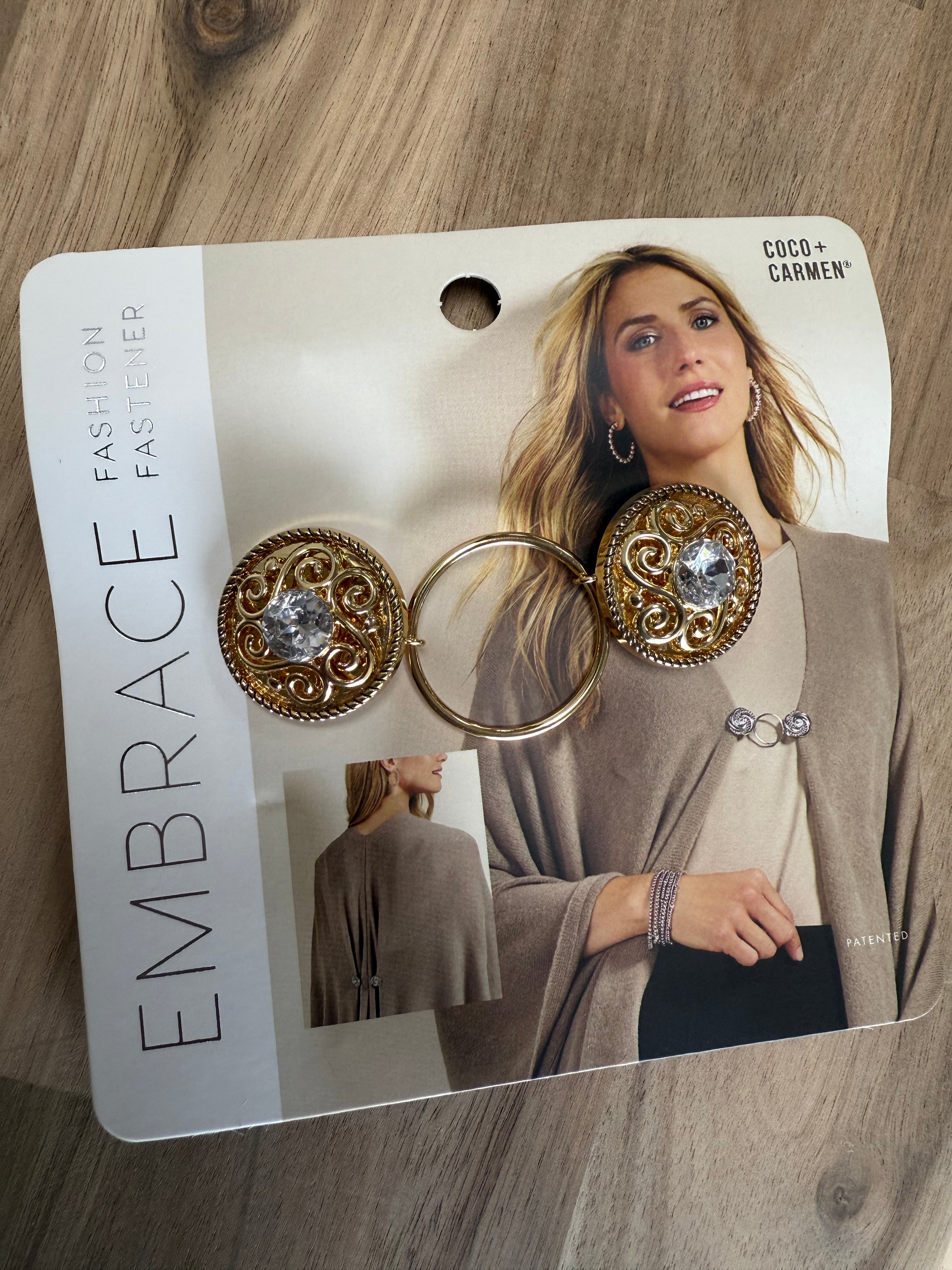 EMBRACE SWIRL JEWEL FASHION FASTENER