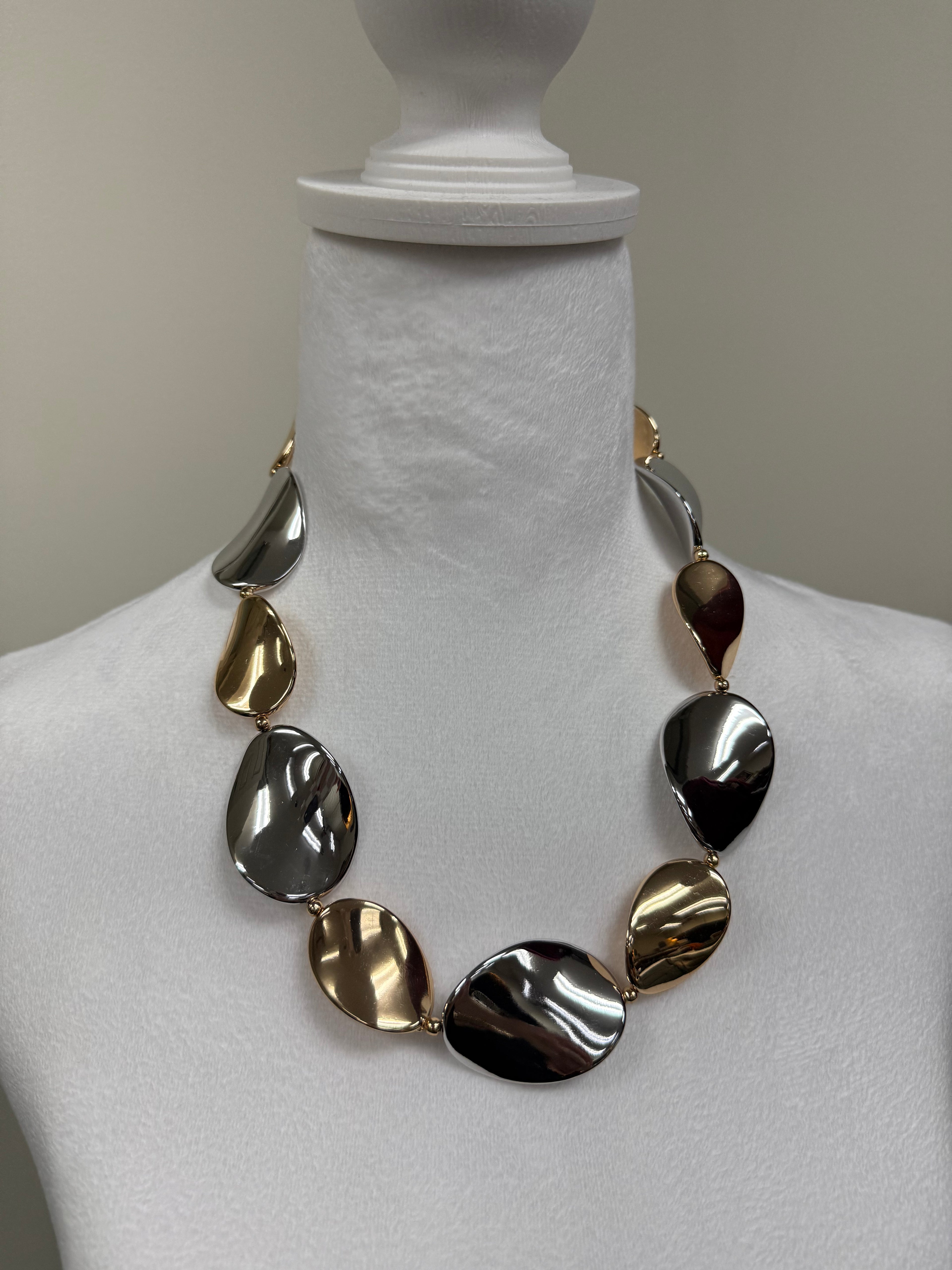 ESMERALDA NECKLACE