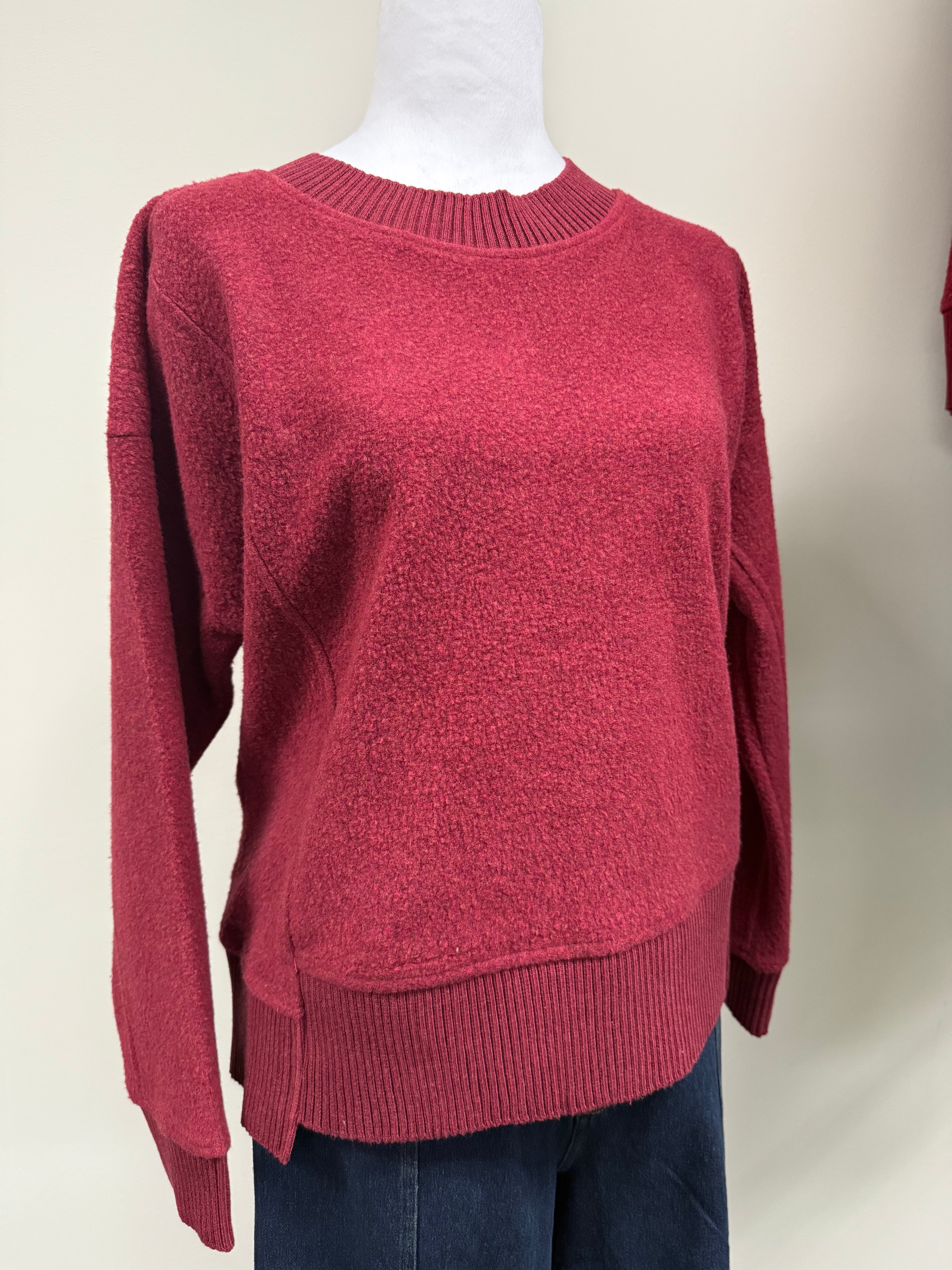 Heather Fleece Pullover - GARNET