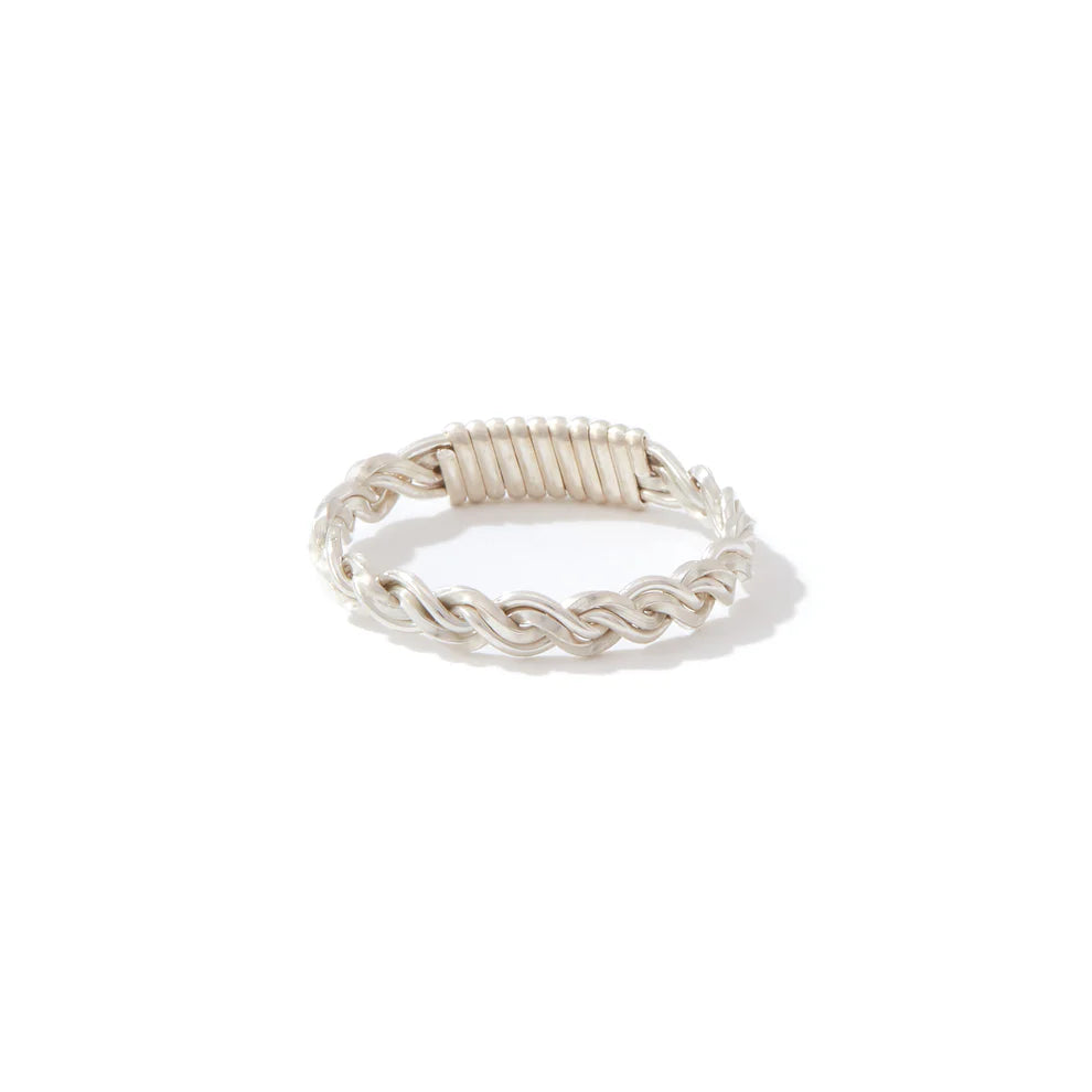 LOVE KNOT RING