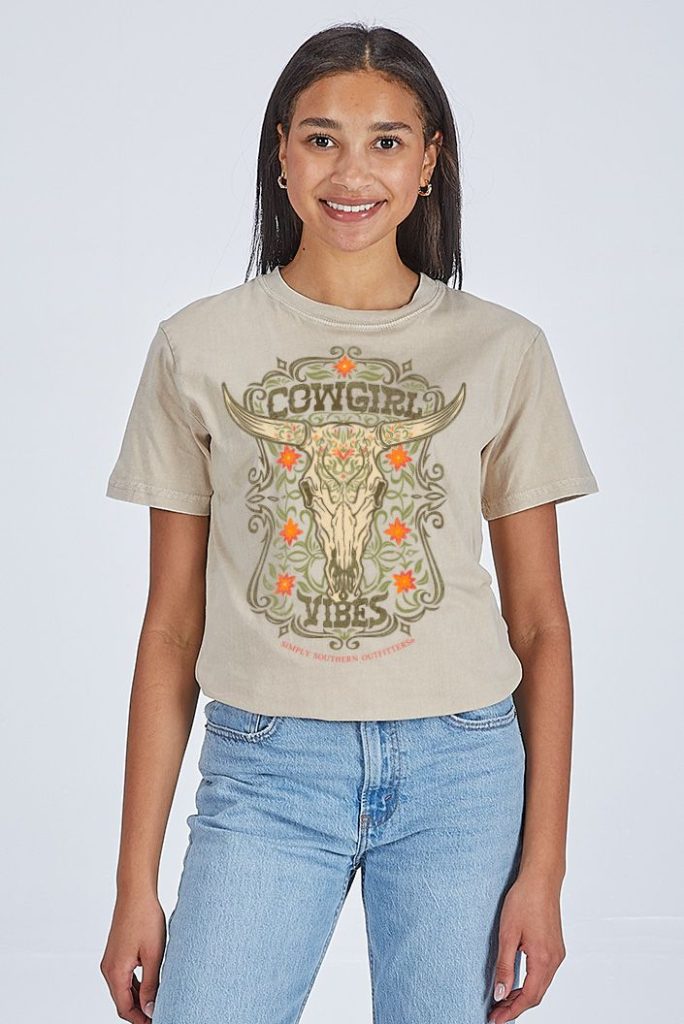 SS WOMEN COWGIRL VIBES TEE