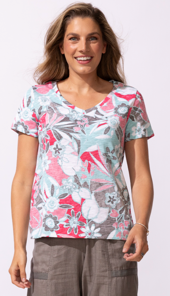 FLORAL V-NECK TEE