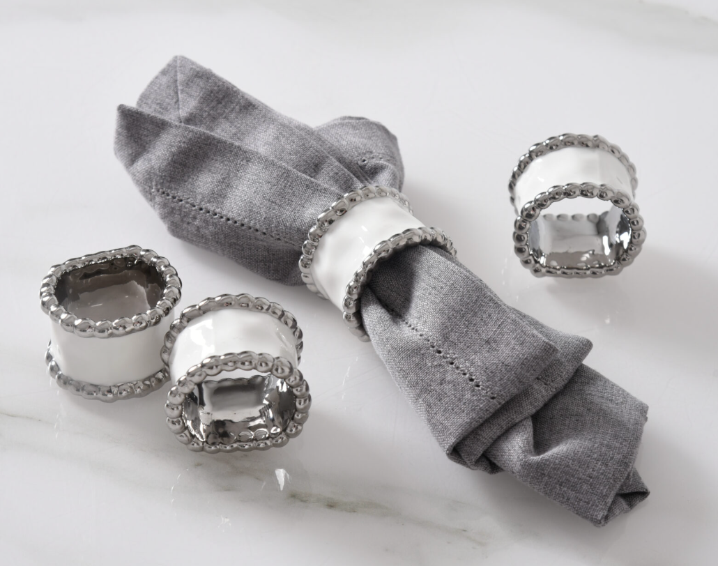 PAMPA BAY WHITE W/ SILVER NAPKIN RINGS