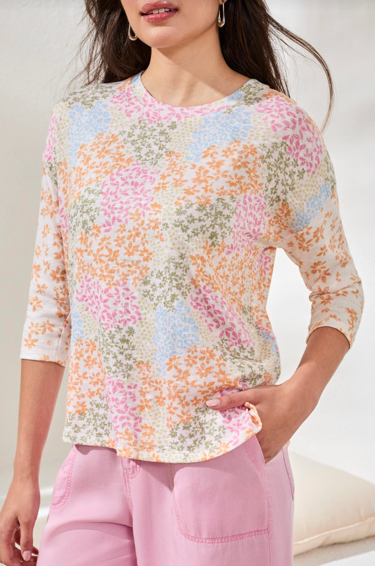 DAFFODIL CREW TOP