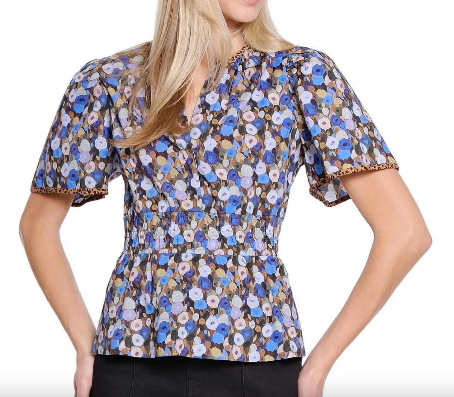 SPLIT NECK TOP