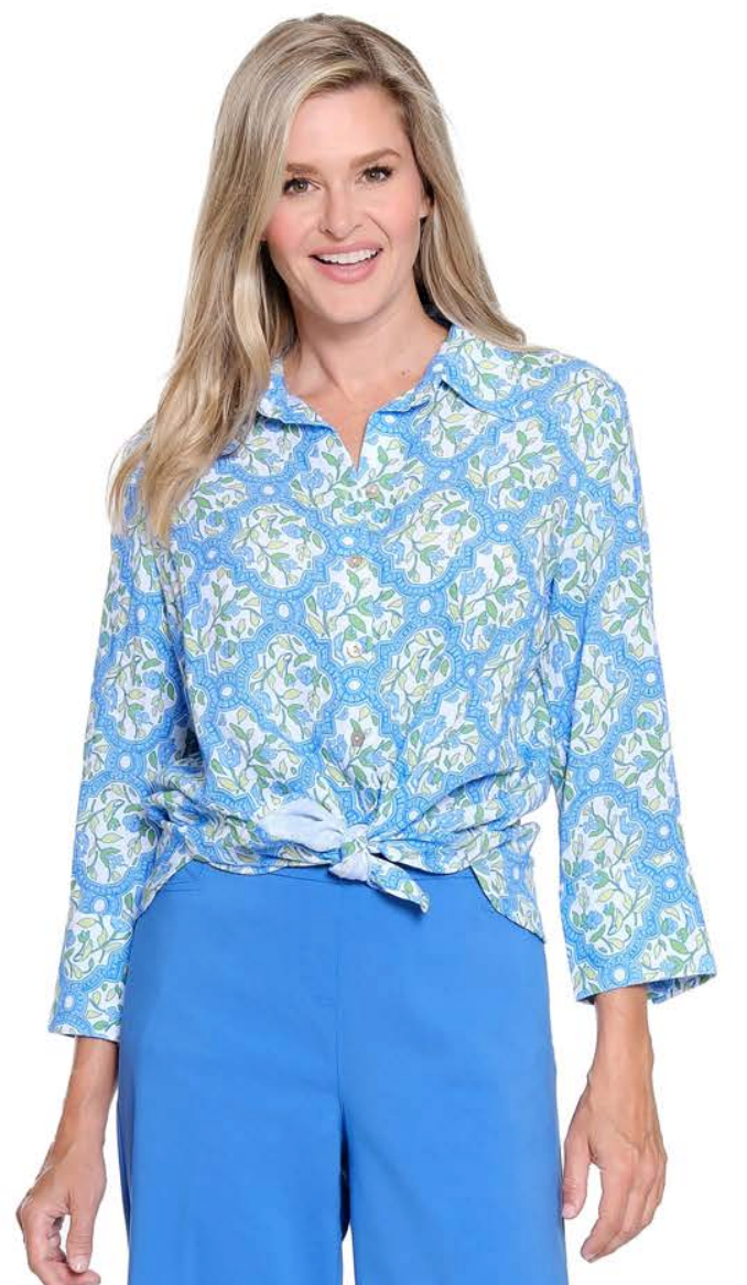 BLUE BOTTON TOP