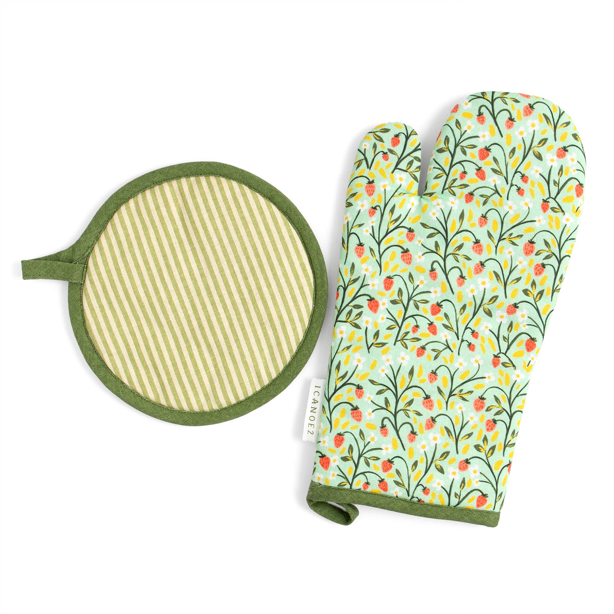Strawberry Meadow Pot Holder Set