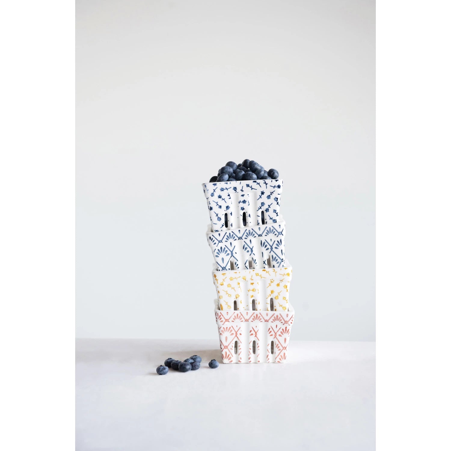 PATTERN Berry Bowl