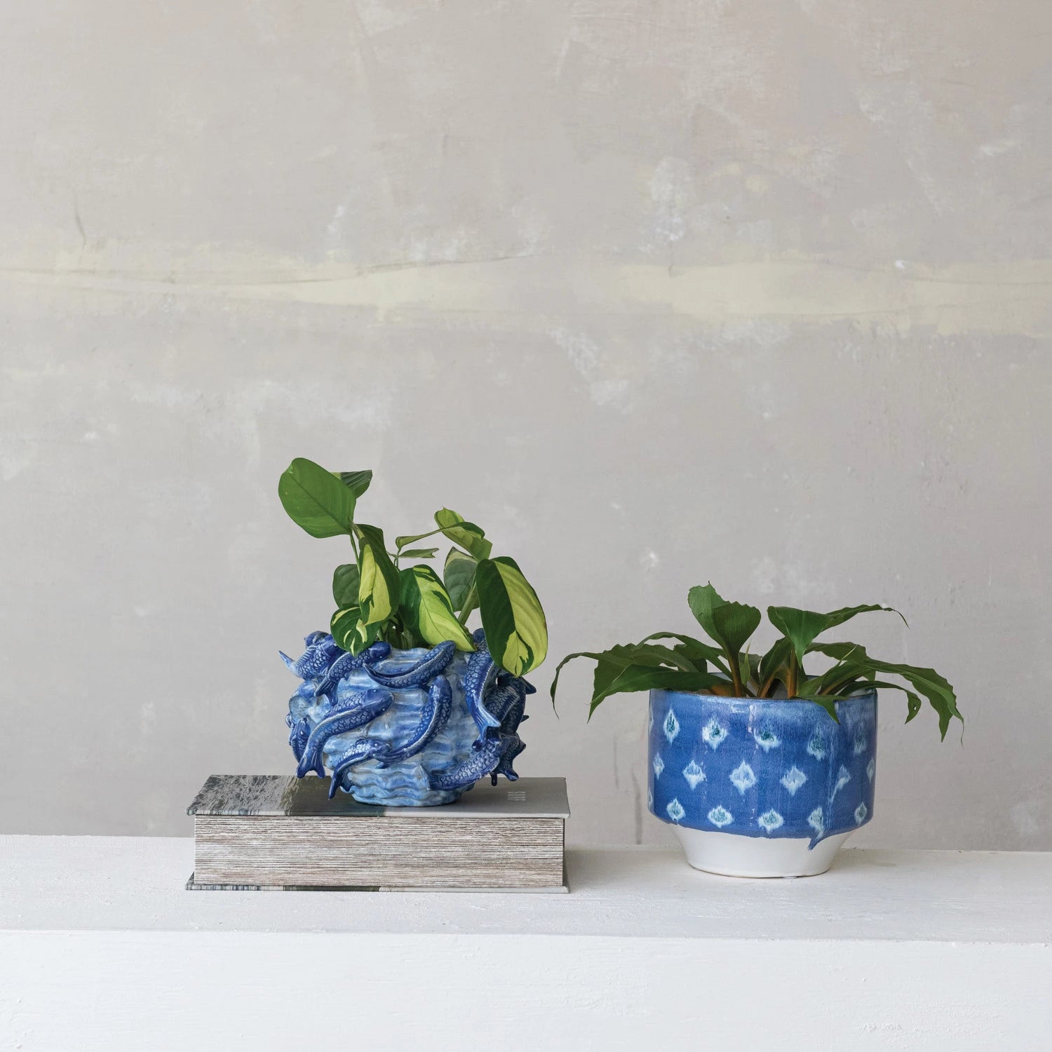 Stoneware Planter with Pattern (Holds 7" Pot)